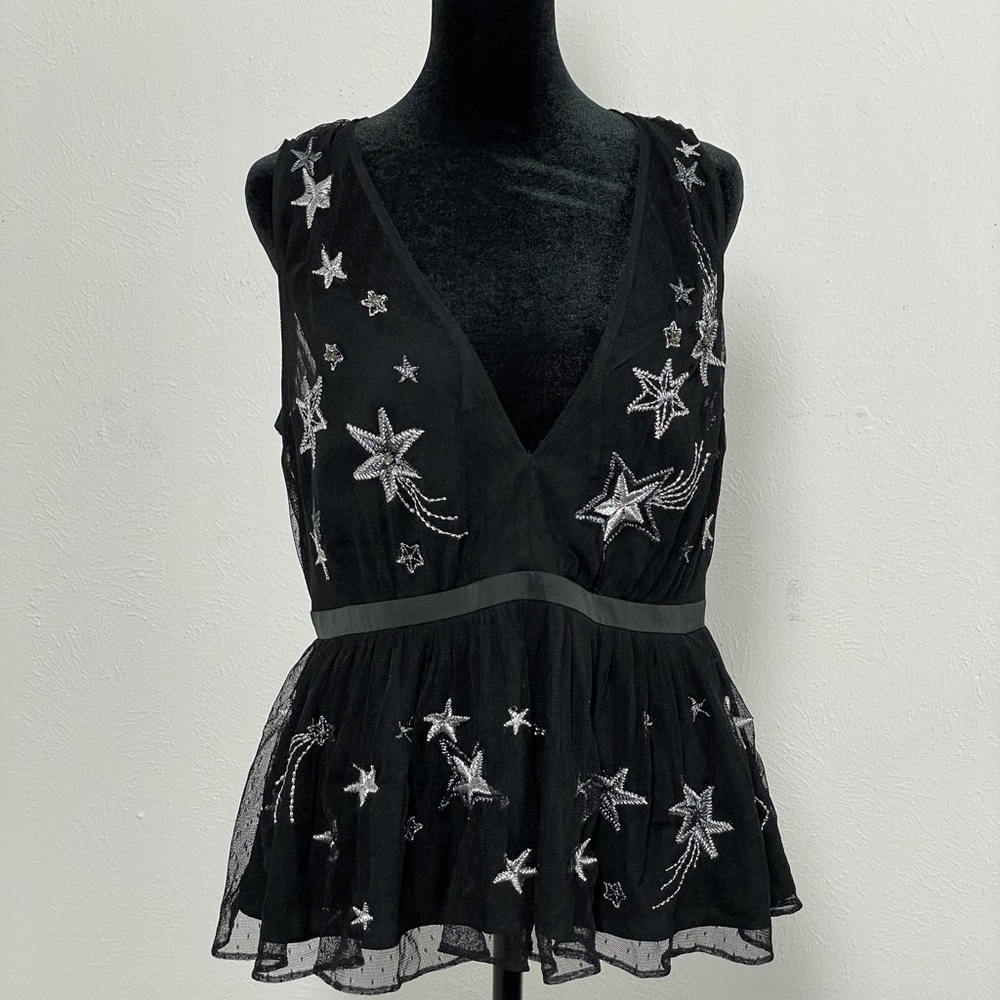 Express Star Top with plunging v-neck